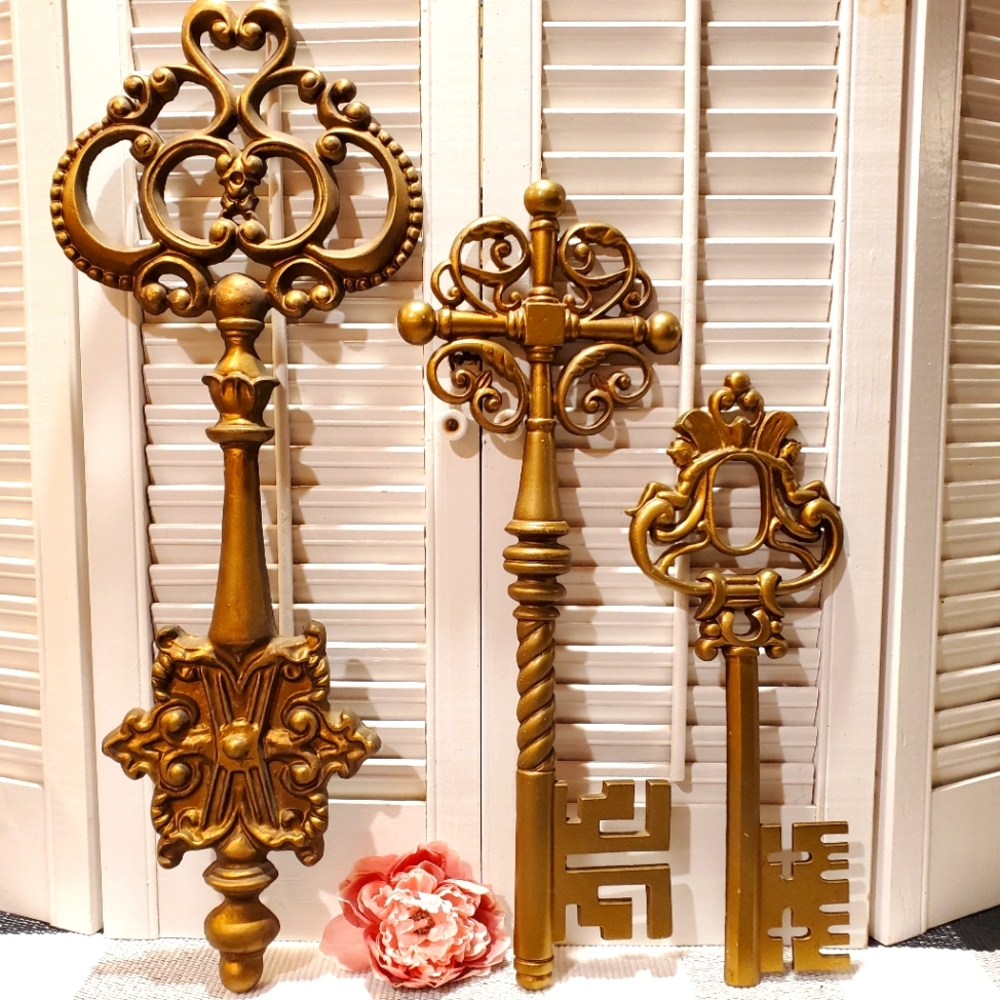 Vintage Ornate Victorian Skeleton Key Wall Decor